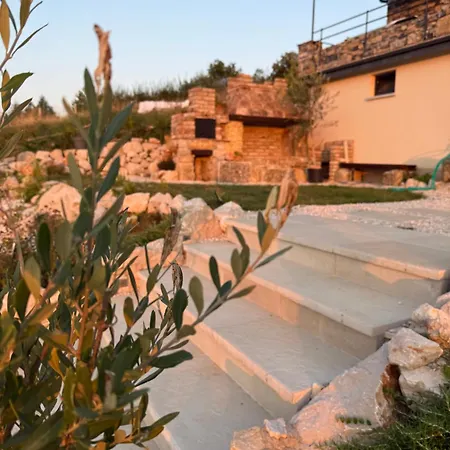 Casa Elena *
